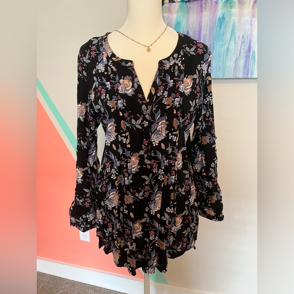 DR2 floral blouse